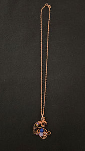 pendant by by Elizabeth Weiss-Jefferies